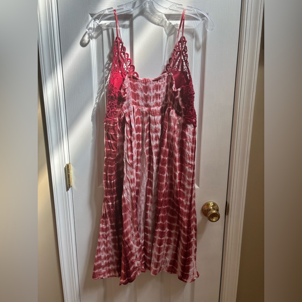 Davi & Dani, Red Lace Tie-Dye Mini Dress w/ Adjust Straps Size L, NWT - Picture 3 of 3